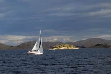Jadranje s skiperjem na Hrvaškem Jadranje s skiperjem na Hrvaškem