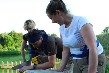 Team Building - kmečke igre - žaganje Team Building - kmečke igre - žaganje