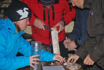 Filtriranje vode - preživetje v naravi Motivacijski trening Ultimate survival za podjetja