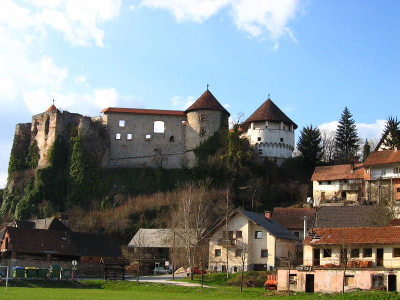 Po Dolenjski do Kolpe Kolesarjenje po Sloveniji
